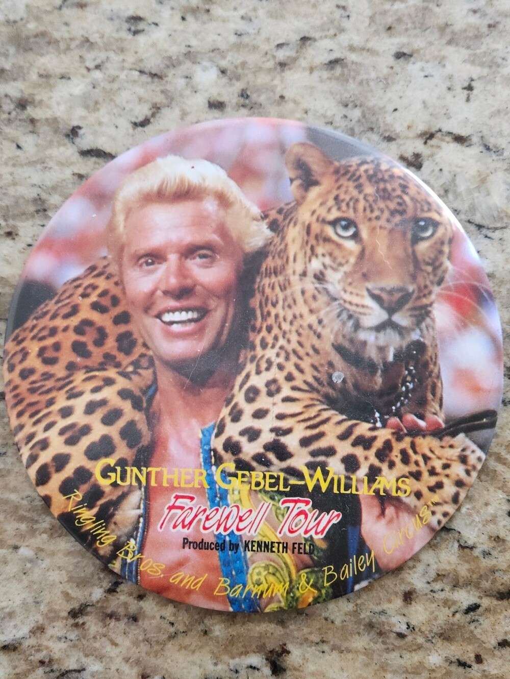 Vintage Ringling Bros Circus Gunther Gebel-Williams Farewell Tour 6" Giant Pin